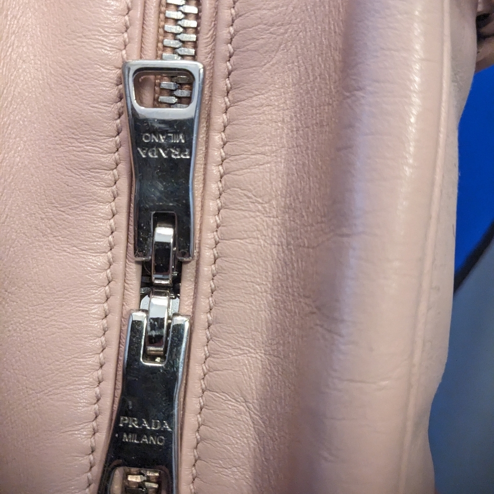 PRADA inside bag - Picture 12 of 12